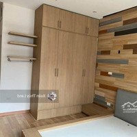 Cho Thuê Nhà Nguyên Căn Phố Nguyễn Sơn - Bồ Đề - Vỉa Hè - Ô Tô Tránh - Gara - Thang Máy
