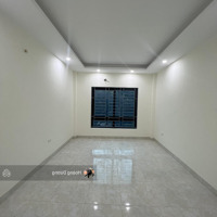 Nhà 4,5 Tầng. Ngay Chợ Đồng Mai, Ubnd, Trường Học Liên Cấp. Oto Gần, Xe Bus Thuận Tiện. Nhỉnh 3 Tỷ