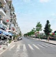 Cần Chuyển Nhượng Nhà 3 Tầng Mặt Đường Hạ Lý , Vị Trí Buôn Bán Sầm Uất . Liên Hệ: 0934719989