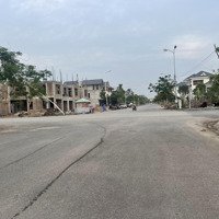 Chuyển Nhượng 255.6 M2 Lô Góc Anh Dũng 7 . Trục Đường 25M ( Hướng Đn + Đb ) . Vị Trí Đẹp Giá Tốt !