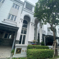 Bán Nhà Liên Kề Hợp Ở Và Đầu Tư Lâu Dài. Nằm Trong Khu Sol Villas 132M/13.9 Tỷ. Liên Hệ: 0939968879
