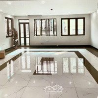 Cho Thuê Nhà Phố Giải Phóng - Đống Đa, 135M2 X 6 Tầng, Mt: 7M, Thông Sàn, Thang Máy, Ô Tô Đỗ Cửa,..