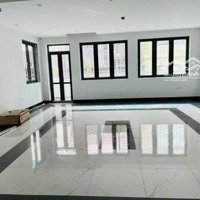 Cho Thuê Nhà Phố Giải Phóng - Đống Đa, 135M2 X 6 Tầng, Mt: 7M, Thông Sàn, Thang Máy, Ô Tô Đỗ Cửa,..