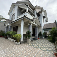 Bán Biệt Thự 300M2 Tại Lê Hồng Phong, Tân Đông Hiệp, Dĩ An, Bình Dương, Giá Tốt 10 Tỷ Vnd