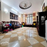 Cực Hiếm! Phân Lô Ôtô Phố Duy Tân 52M2*5T, 2 Thoáng- Dân Xây Ở Sướng, Cả Phố Có 1 Nhà Bán- Gần Phố