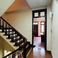 Tuyệt Phẩm! Lô Góc Dân Xây Nguyễn Ngọc Vũ- 60M2*5T Ôtô Đỗ Cửa- 10M Ra Ôtô Tránh- Ở Sướng- Gần Phố