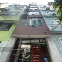 Bán Nhà Phố Hoa Bằng - Oto Đỗ Cửa - 6 Tầng Chủ Tặng Nội Thất - Ở Ngay - Chỉ 8.7 Tỷ