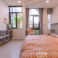 Bán Nhàhẽm Xe Hơiđ. Nguyễn Hồng Đào, P14, Q.tb,Diện Tích4.4M X 17M, Giá Bán 10.5 Tỷ Tl