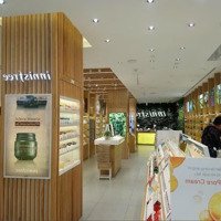 Cho Thuê Nhà Mặt Tiền 40-42 Nguyễn Trãi, Quận 1. Dt: 8X25M, Trệt, 4 Lầu, Thời Trang, Mỹ Phẩm.