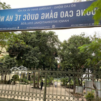 Bán 120M Full Thổ Cư, Mặt Tiền 8M, Cách Đường Ql21A 100M, Trước Cổng Trường Cao Đẳng Quốc Tế