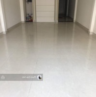 Ngang 4.8M, Mặt Tiền Tuyến Đường Thời Trang Số 432 Huỳnh Văn Bánh, Quận Phú Nhuận.!!