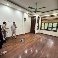 Cho Thuê Nhà Lạc Long Quân 45M2*5 Tầng , Thông Sàn , Nhà Mới , Mỗi Tầng 1 Ngủ , Giá 9 Triệu/Th