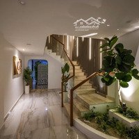 Cần Bán Nhanh Nhàmặt Tiềnnguyễn Văn Cừ, Quận 1, Kết Cấu 7 Tầng,Diện Tích115M2, Hđ Thuê 140 Triệu, Giá Bán 31 Tỷ Tl