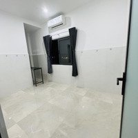 Phòng Cửa Sổ , Máy Lạnh. Ngay Cầu Bình Lợi