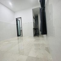 Phòng Cửa Sổ , Máy Lạnh. Ngay Cầu Bình Lợi