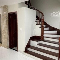 Bán Nhà Mặt Phố Thụy Khuê - Nhà Đẹp - Hiểm Bán - Kinh Doanh Sầm Uất.