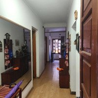 Cho Thuê Căn Hộ 100M2, 3 Ngủ + Khách + Bếp, Phố Ngọc Hà, Trung Tâm Ba Đình.