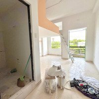 Dự Án Mới Xây Phòng Duplex Cửa Sổ Đón Nắng Trực Tiếp Gần Các Trường Đh Lớn: Đh Ftu, Đh Hutech,...