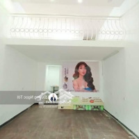 Bán Gấp Nhà Mặt Phố Hàng Chĩnh, 18 Tỷ, 30M2, 3 Phòng Ngủ 3 Vệ Sinh Sổ Đỏ Đầy Đủ
