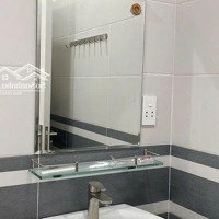 Bán Gấp Khách Sạn Đang Kinh Doanh Ổn Định 28 Phòng Đang Cho Thuê 90 Triệu/Tháng Giá Bán 21 Tỷ