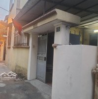Cho Thuê Nhà Tại Mai Dịch, Cầu Giấy, 2,5 Triệu/Th, 20M2. Vệ Sinh Riêng