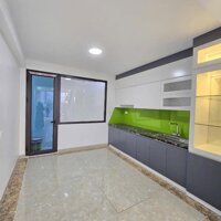 Bán nhà 60m2x3T, cổng riêng, Oto đỗ cửa, 3.5km Phenika.