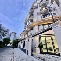 Biệt Thự Góc 2Mặt Tiềnđường Số Tân Quy - Giá Chỉ 30 Tỷ - Full Nội Thất - Sẵn Thang Máy