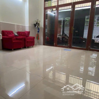 Bán Nhà Đang Ở, Xây Dựng Tâm Huyết, Khu Dân Cư Yên Tĩnh, Có Sân Đậu Ô Tô
