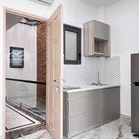 Cho Thuê Căn Hộ Full Nội Thất Bancol To Thoáng Ra Vào Vân Tay An Ninh Ngay Trung Tâm Bình Thạnh