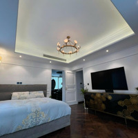 Cho Thuê Biệt Thự Đơn Lập Nam Viên Phú Mỹ Hưng,Diện Tích306M2 Nhà Đẹp Hướng Đông Nam