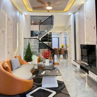 Nhà Diện Tích Rộng .Mặt Tiền Nguyễn Tri Phương