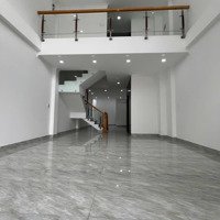 Cho Thuê Nhà Đường Lớn 3 Lầu 5 Phòng Ngủdiện Tích200M2 Giá 17 Triệu