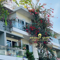 Chính Chủ Bán Nhà Phố Nội Thất Đẹp Vali Vào Ở Or Cho Thuê Sẵn Chỉ 9.5 Tỷ Gần Công Viên 0979940549