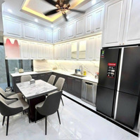 Cần Bán Gấp Nhà Phố Dt: 5X15 Trệt 3 Lầu, Giá Bán 14,5 Tỷ Liên Hệ: 0932388010