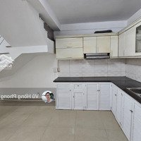 Hơn 2 Tỷ Cho Nhà 4 Tầng Ngõ 193 Hồ Sen Thông Chợ Hàng. Ngõ Nông, Full Tiện Ích