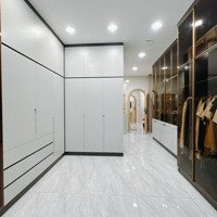 Bán Gấp Nhà Mtkd Nguyễn Biểu, Quận 5- 4 Tầng ( 4 X 23), 6 Phòng Ngủcó Thang Máy- Chỉ 17.9Ty