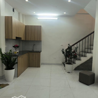 Bán Nhà Riêng Cự Khối Nhỉnh 4 Tỷ Đẹp Nhất Phân Khúc 35M2 X 5 Tầng Ngõ Thông View Hồ Mát Quanh Năm
