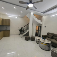 Bán Nhà Riêng Cự Khối Nhỉnh 4 Tỷ Đẹp Nhất Phân Khúc 35M2 X 5 Tầng Ngõ Thông View Hồ Mát Quanh Năm