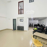 Chdv Âu Cơ P9 Tân Bình. 106M2. Nở Hậu 8.5M X 6 Tầng. Thang Máy.diện Tích 800 Triệu/Năm. Hẻm Xe Tải Thông.