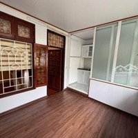 Bán Nhà Tập Thể Phố Hoàng Quốc Việt, Cầu Giấy. Bàn Giao Đầy Đủ Nội Thất, Ở Ngay