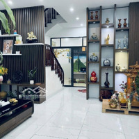 Bán Nhà Thành Thái - Cầu Giấy Nhà Đẹp Ở Ngay Ngõ Thông Gần Phố 32M2 X 5 Tầng - Giá: 8,5 Tỷ