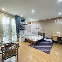 Bán Nhà Thành Thái - Cầu Giấy Nhà Đẹp Ở Ngay Ngõ Thông Gần Phố 32M2 X 5 Tầng - Giá: 8,5 Tỷ