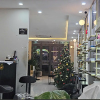 Em Nguyệt Nha Trang Cần Bán Gấp: Căn Nhà Mặt Tiền Đường Mê Linh-Thành Phố Nha Trang Gần Biển.