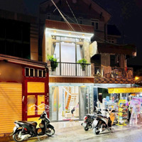 Kẹt Tiền Bán Gấp Nhà Sư Vạn Hạnh. Phường 12. Quận 10. Giá Bán 3 Tỷ 590. Tl. Gọi Ngay 0904430105