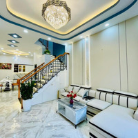 Bán Nhàhẽm Xe Hơisát Mtđ Tôn Đản, P15, Quận 4,Diện Tích49M2, Giá Bán 1Tỷ950, 1T1L, Shr, Nhà Đang Trống Vào Ở Ngay