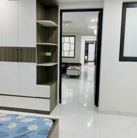 Bán tập thể Nguyên Hồng 100m2 chia 3 ngủ, LÔ GÓC, TẦNG 2 đúng như ảnh