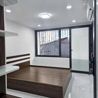 Bán tập thể Nguyên Hồng 100m2 chia 3 ngủ, LÔ GÓC, TẦNG 2 đúng như ảnh