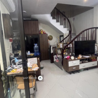 Nhà Đẹp Thạch Bàn 5 Tầng Thoáng Sáng Sân Riêng Gần Oto