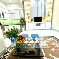 Bán Nhà Riêng Ngõ Tô Hoàng 4 Tầng Nhỉ 5 Tỷ, Trung Tâm Quận Hai Bà Trưng. Chủ Tặng Nội Thất.