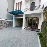 Cho Thuê Villa Tại Ngô Gia Tự Cực Đẹp, Giá Hợp Lý